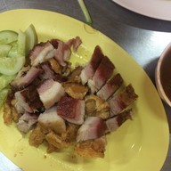 เมนูของร้าน หมูกรอบนายไซ ประชาชื่น