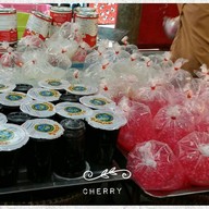 เมนูของร้าน เฉาก๊วยสดอาโก ตลาดบางปะกอก