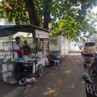 ก๋วยเตี๋ยวหมูวัดสระแก้ว