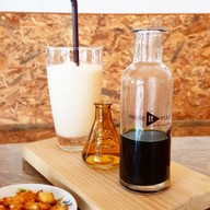 เมนูของร้าน Pause And Play. Good Food, Drink and Coffee.