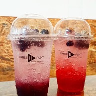เมนูของร้าน Pause And Play. Good Food, Drink and Coffee.