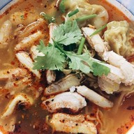 เมนูของร้าน ต๊ะ บะหมี่เกี๊ยว  สำโรงใต้