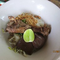 เมนูของร้าน ก๋วยเตี๋ยวน้าบุญ
