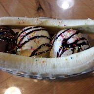 เมนูของร้าน BeeGRe เดิมบางนางบวช