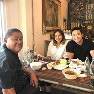 จริงใจดี ก๋วยเตี๋ยวเนื้อ ข้าวมันไก่