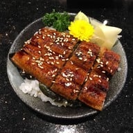 Makoto Sushi Premium