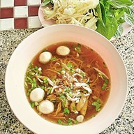 เมนูของร้าน ก๋วยเตี๋ยวซอยวีรวรรณชามโต