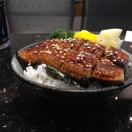 Makoto Sushi Premium