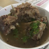 ซุปกระดูกแม่โจ้ กาดวันค่ำ