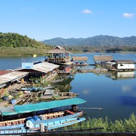 หน้าร้าน ร้านอาหารสองบัว