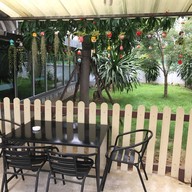 Cafe'de Bar