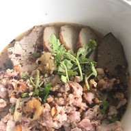 จริงใจดี ก๋วยเตี๋ยวเนื้อ ข้าวมันไก่