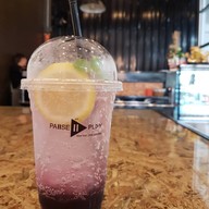 Pause And Play. Good Food, Drink and Coffee.