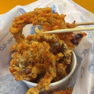 Giant Squid Central Plaza Rama2