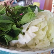 เมนูของร้าน ก๋วยเตี๋ยวเมียหลวง