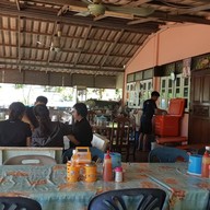 บรรยากาศ ก๋วยเตี๋ยวเมียหลวง