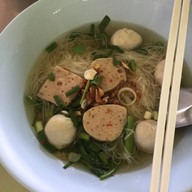 เมนูของร้าน หอมโอชา 2 ถนน วัชรสฤษดิ์ (ตรงข้ามหอประชุมเปรมฯ)