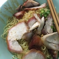 เมนูของร้าน บะหมี่เกี๊ยววิไล