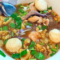 เมนูของร้าน ก๋วยเตี๋ยวหมูน้ำตก ป้าเจี๊ยบปากเกร็ด