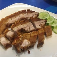 เมนูของร้าน ก๋วยเตี๋ยวไข่ต้มยำ 3 รส กาดมาลิน