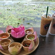 เมนูของร้าน Red Lotus Cafe