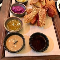 เมนูของร้าน Zodiac Cafe & Restaurant