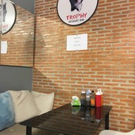 บรรยากาศ Trophy Dessert Bar and Steak