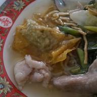 เมนูของร้าน แดงราดหน้า