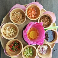 เมนูของร้าน Red Lotus Cafe