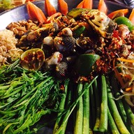 เมนูของร้าน เบส100หอย ตลาดนัดรถไฟศรีนครินทร์