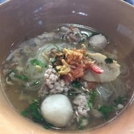 เมนูของร้าน ก๋วยเตี๋ยวเรือยายเยาว์ บิ๊กซีเอ็กซ์ตร้าพัทยากลาง