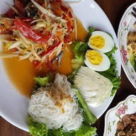 Cutie Cafe' & Buk Kut The Inter