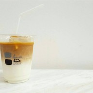 เมนูของร้าน canteen.th h_____space