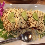 เป็นต่อก่อสร้าง&คาเฟ่ ตาก