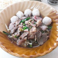 เมนูของร้าน ก๋วยเตี๋ยวเนื้อตุ๋นรสยอด