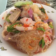 ก๋วยเตี๋ยวลูกชิ้นปลาไร้สาร