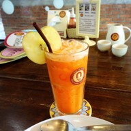 กูโรตีและชาชัก@curve เคริฟ