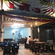 บรรยากาศ นาวิน หมูกระทะ เล้งแซ่บ ข้าวผัดปู
