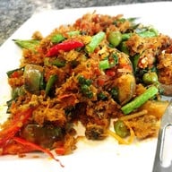 สวนอาหารบ้านไม้ชายน้ำ