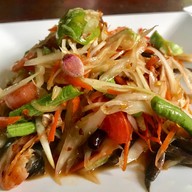 ร้านสวนอาหารจานเพชร