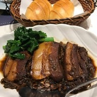 เมนูของร้าน ลูกไก่ทอง สยามพารากอน