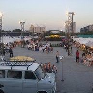 ตลาดนัดมะลิ เลียบด่วนเมืองทอง