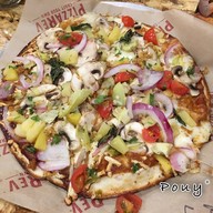 เมนูของร้าน PizzaRev Camarillo