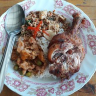 ร้านข้าวแกง 25 บาท