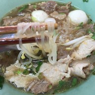 ราชาหมูตุ๋น