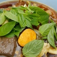 เมนูของร้าน ก๋วยเตี๋ยวไก่มะระนายหาญ