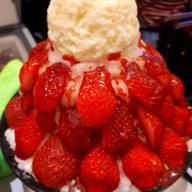 เมนูของร้าน First Snow  Seacon Squre