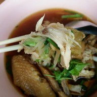 เมนูของร้าน ร้านก๋วยเตี๋ยว ไก่มะระ ขุนเดช อ.พิบูลมังสาหาร