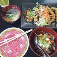 เมนูของร้าน SHINSUKE-SAN しんすけさん (おいしい) หน้าหมู่บ้านทรัพย์หมื่นแสน