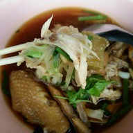 เมนูของร้าน ร้านก๋วยเตี๋ยว ไก่มะระ ขุนเดช อ.พิบูลมังสาหาร